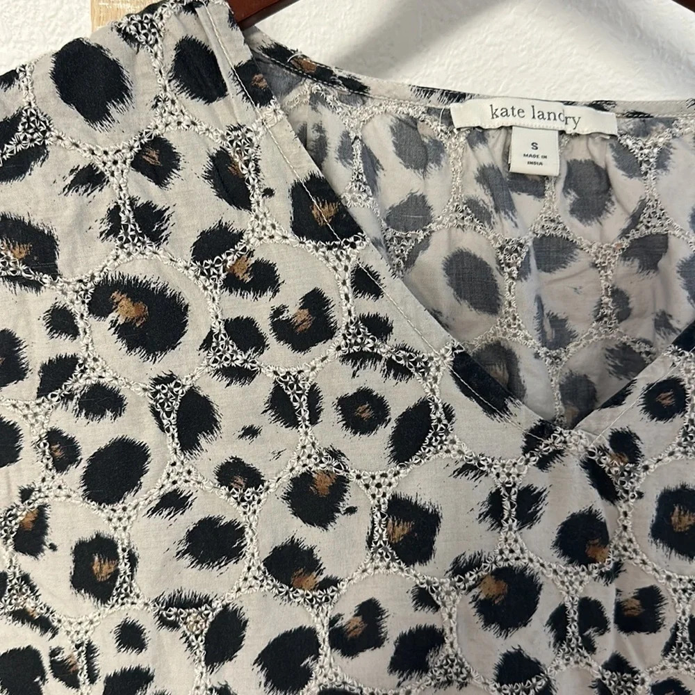 KATE Landry Dress Medium Leopard Print w pockets and size slit. Oversized - Picture 5 of 13